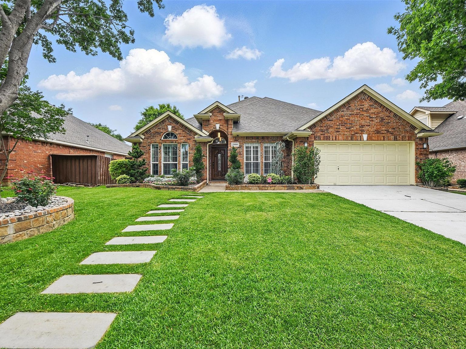 2908 Tophill Ln, Flower Mound, TX 75022 | Zillow