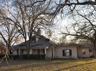 652 Sardis St, Midlothian, TX 76065