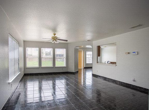 2nd image of 9938 Sunset Pl