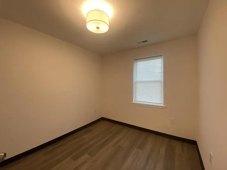 5622 Midwood Ave #1 — Photo 8