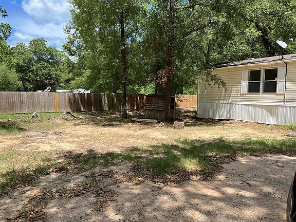3rd image of 33010 Glenda Dr