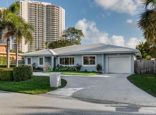 1271 Yacht Harbor Dr, Riviera Beach, FL 33404
