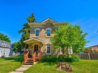 231 4th St, Baraboo, WI 53913