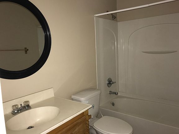 3rd image of 2013 Aruba Dr APT 2