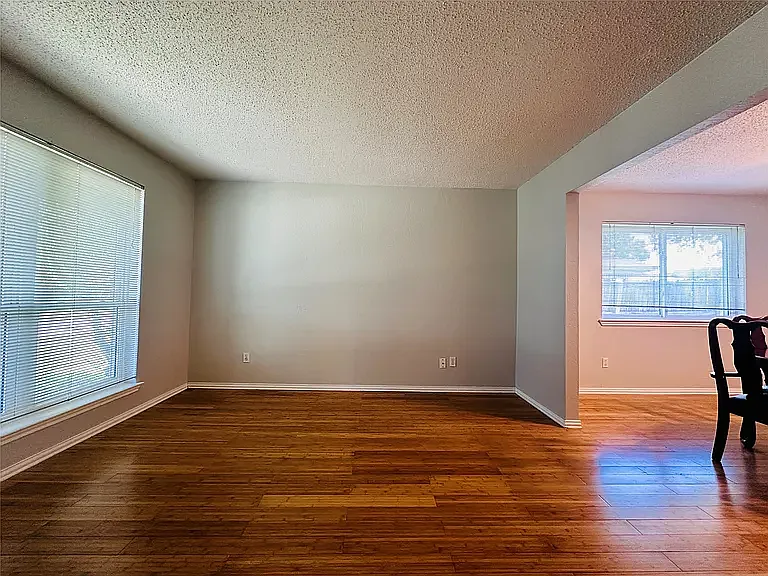 3117 Kingswood Dr — Photo 28