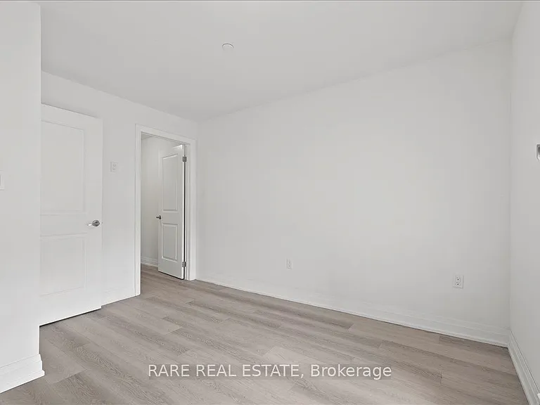 3101 Eglinton Ave E #110 — Photo 7