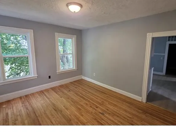 53 Merrifield St #2, Worcester, MA 01605