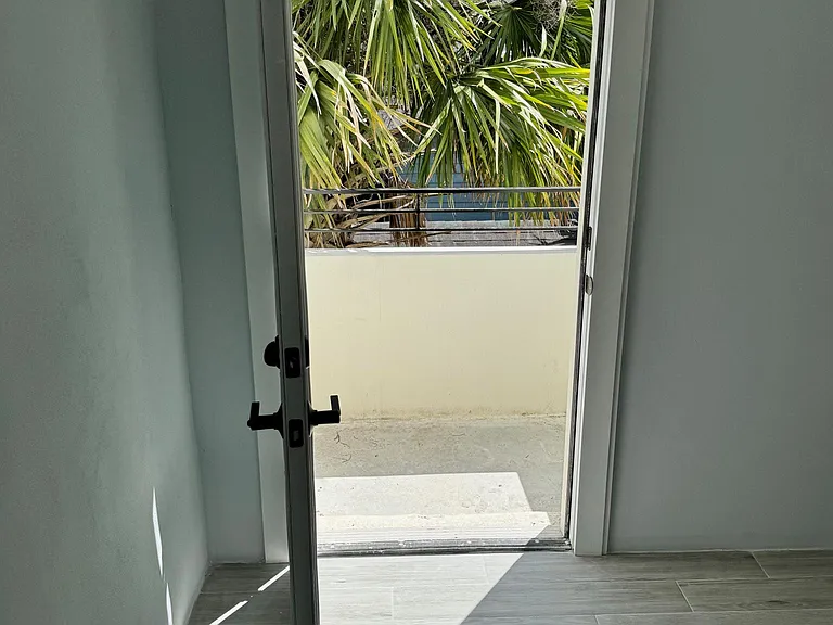 Ocean Reef Apartments — Photo 53