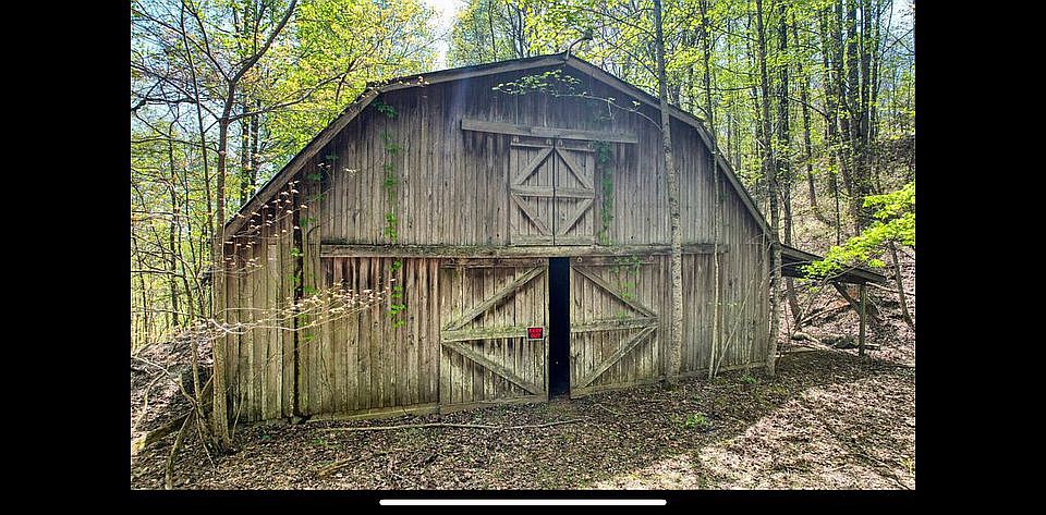 2nd image of 1234 Arrowhead Dr