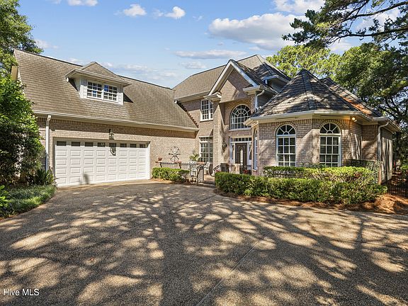 4th image of 1036 Arboretum Drive