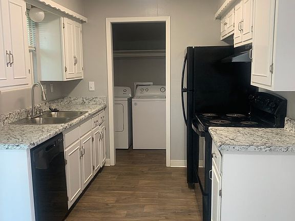 2nd image of 2355 E Pawnee St #20918062