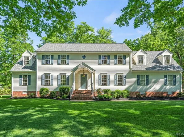 500 Martineau Dr, Chester, VA 23836