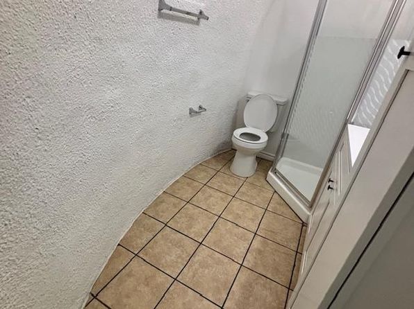 402 N Cemetery Rd Unit J3