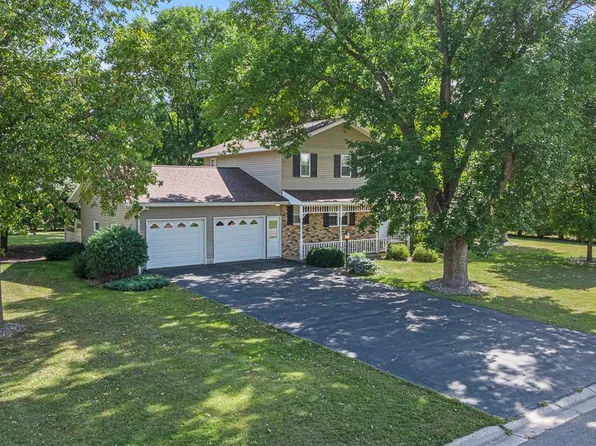 301 Birch St, Lucan, MN 56255