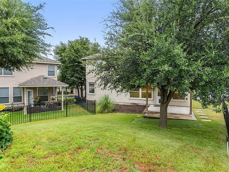 65 White Magnolia Cir — Photo 3