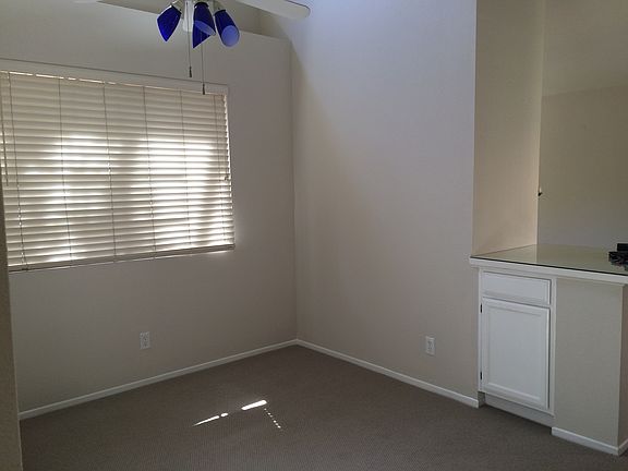 Separate dining room or office