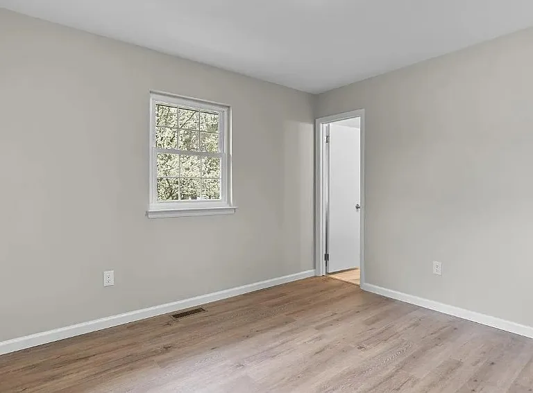 24320 Log House Rd — Photo 10
