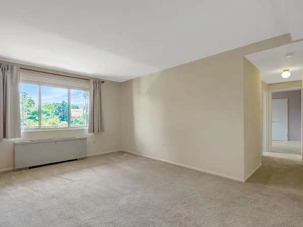 200 N Maple Ave APT 503, Falls Church, VA 22046