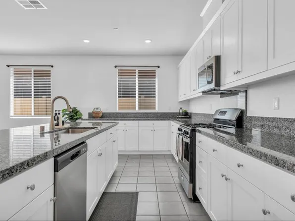 11596 S Crescent St, Desert Hot Springs, CA 92240