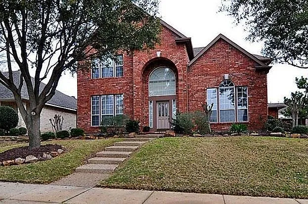 8524 Mesa Verde Dr — Photo 1