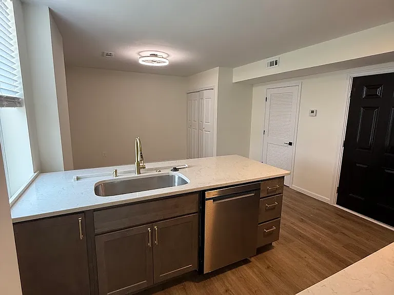 2900 Colerain Ave #5 — Photo 2