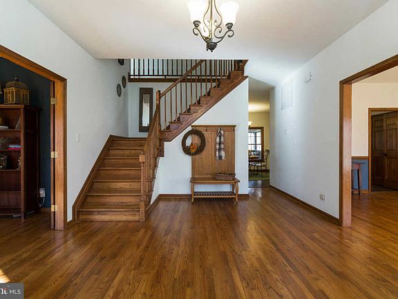 5th image of 8005 Pembroke Cir
