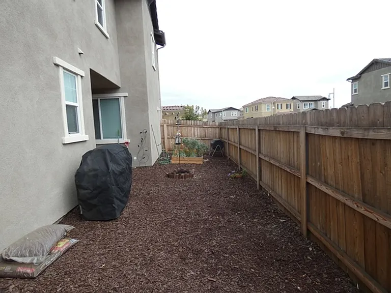 1973 Sterling Pl — Photo 11