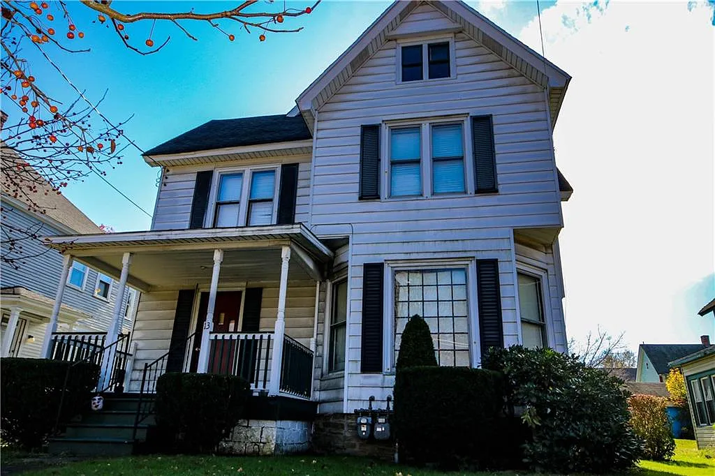 13 McKinley Ave photo 1