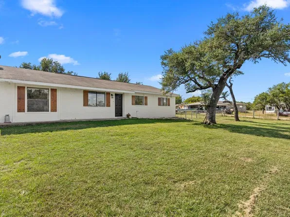 163 Quail Run, Harper, TX 78631