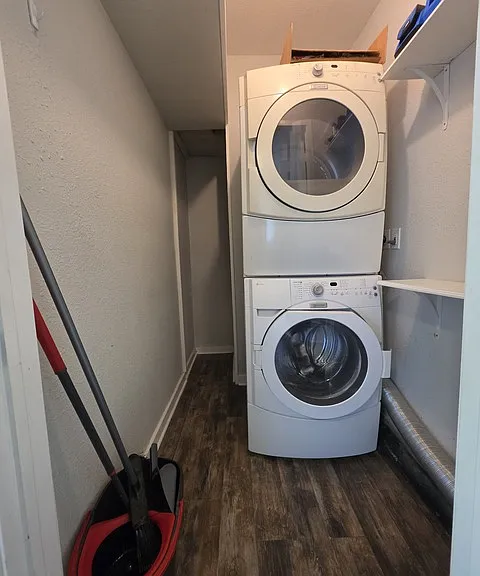 710 Karen Ln — Photo 14