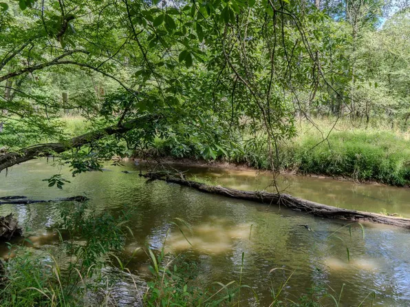 359 Chambers Rd, Boyers, PA 16020