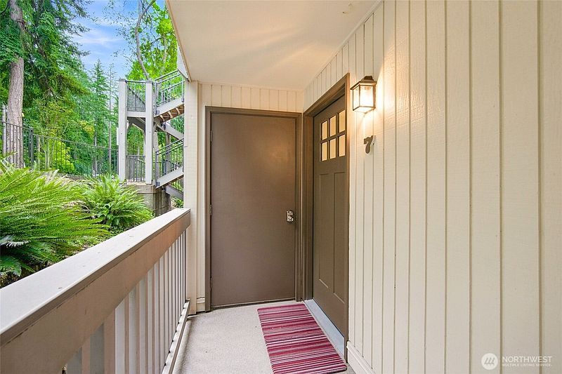 4th image of 2 Marigold Drive #7