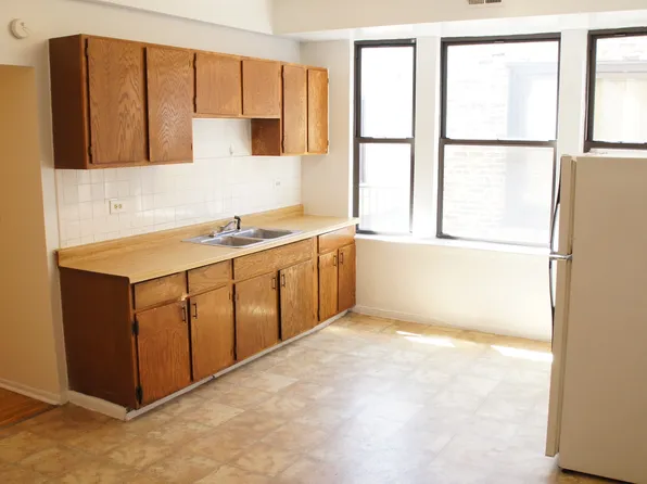 2331 N Kedzie Blvd, Chicago, IL 60647