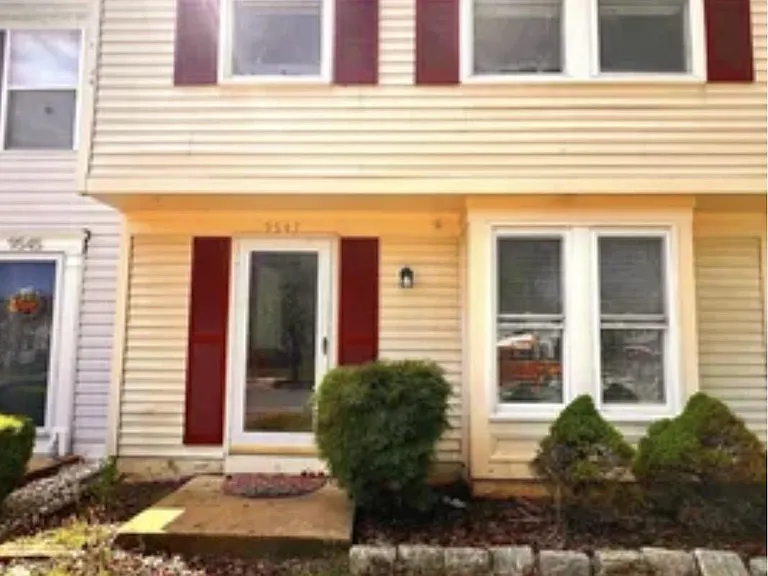 9547 Quarry Bridge Ct — Photo 1