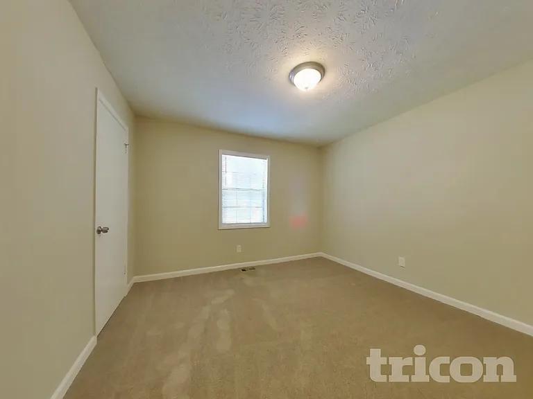 4211 Clearview Dr — Photo 15