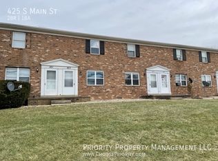 425 S Main St, Broadway, VA 22815