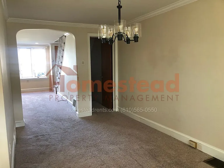 288 N Oak Ave — Photo 15
