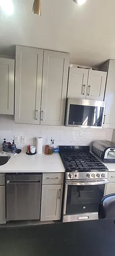7 Laidlaw Ave Photo 1