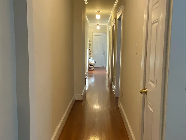 2906 E Broad St #2 — Photo 2