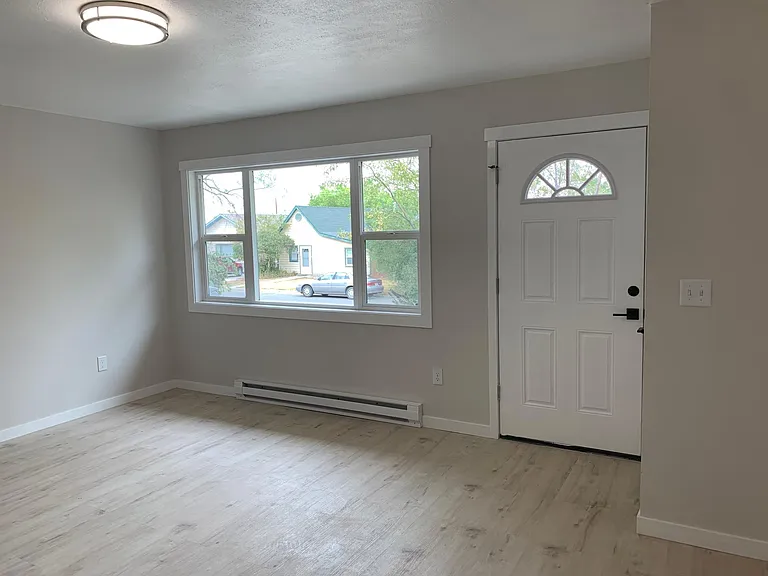 828 N Fee St — Photo 9