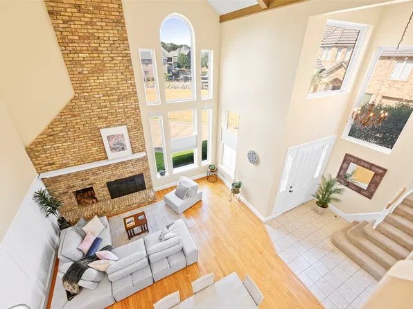 8404 Sunset Cove Dr, Fort Worth, TX 76179