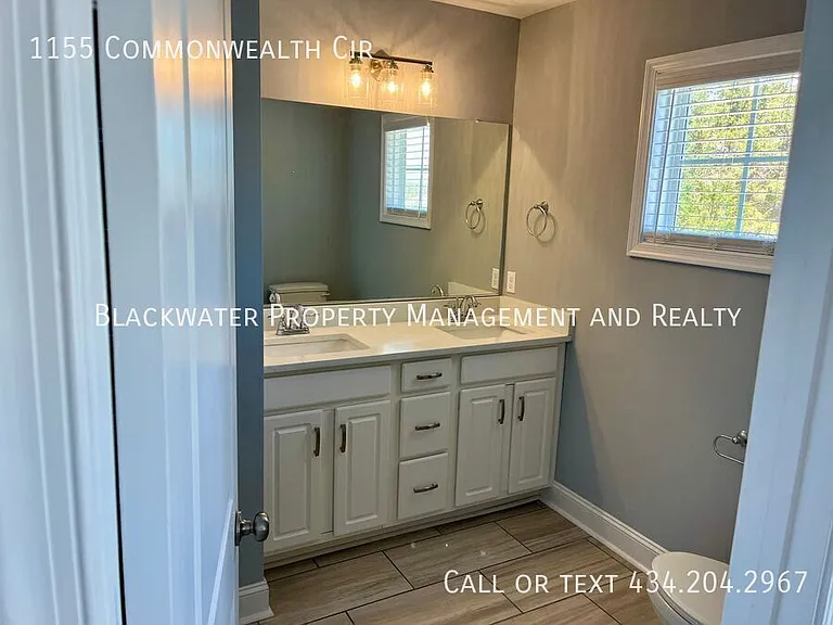 1155 Commonwealth Cir — Photo 8