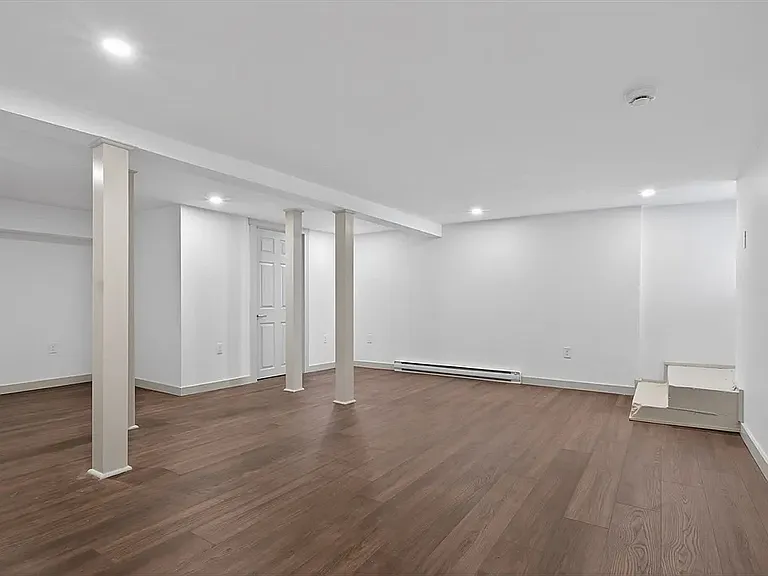 79 Fox St #1 — Photo 10