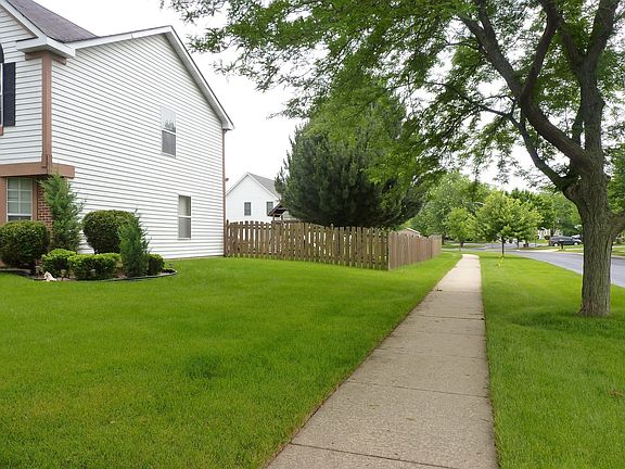 2nd image of 1228 Easton Dr