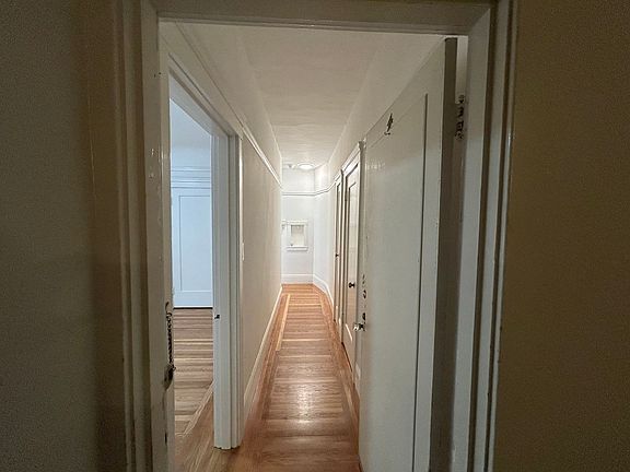 2nd image of 2045 Cabrillo St APT 4