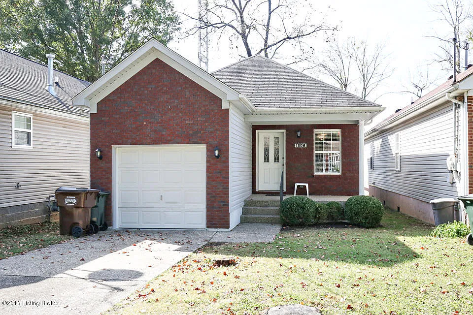 3 bed, 1203 sqft, $1,950 — Photo 1