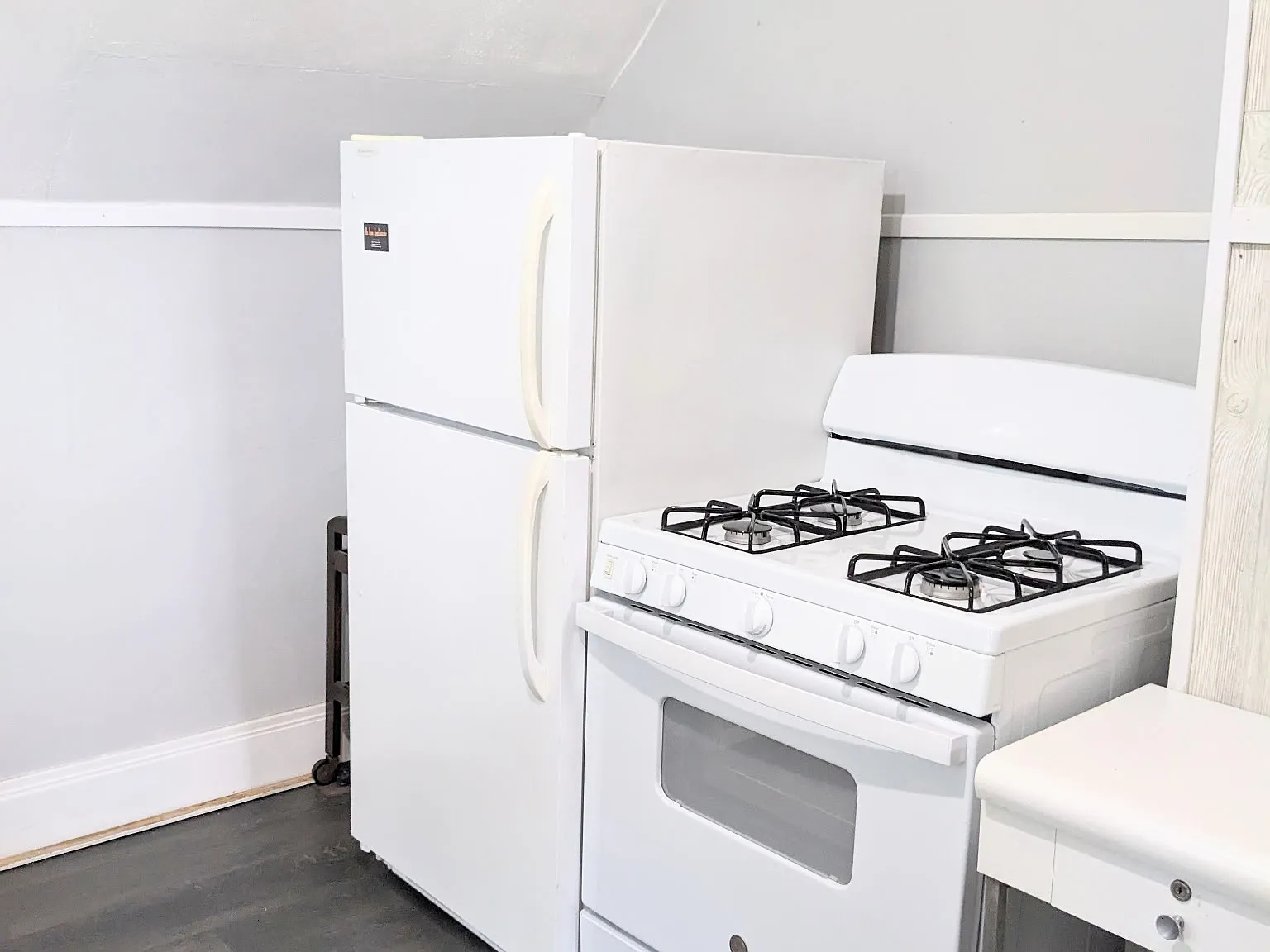 2 bed, 900 sqft, $1,250 — Photo 3
