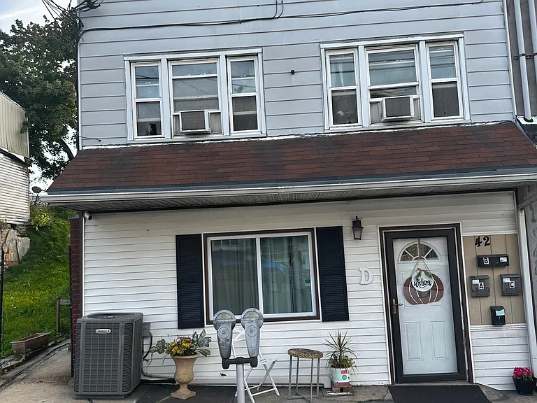 42 N Lehigh Ave — Photo 25