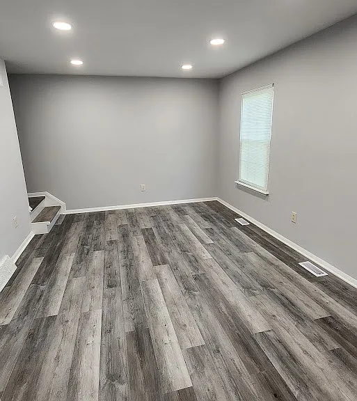 237 Alymer Ct — Photo 5