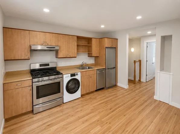 62 Hurley St #3, Cambridge, MA 02141
